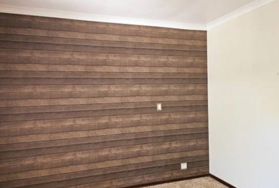5 Bedroom Property for Sale in Dan Pienaar Free State